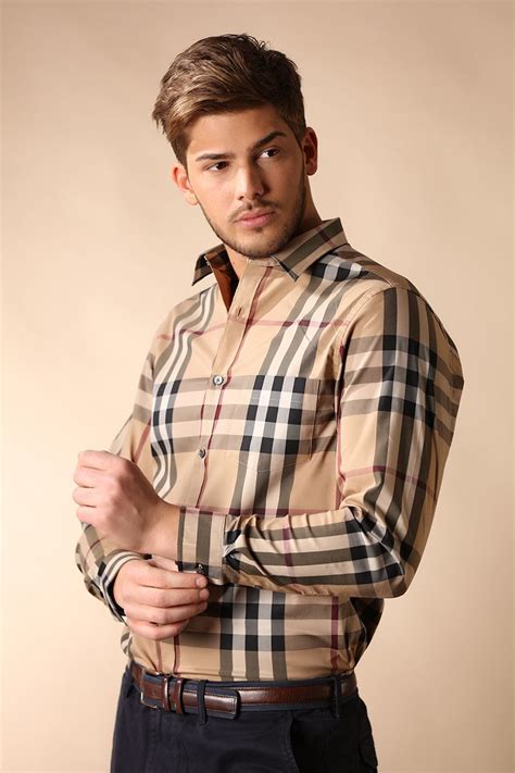 burberry cambio merce|burberry her men's clothing.